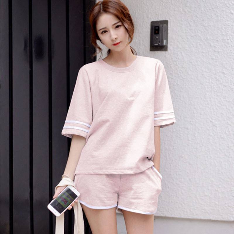 宽松运动服